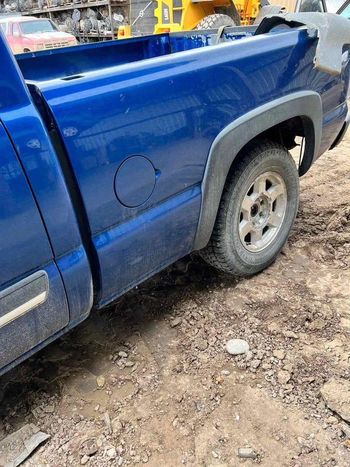 Used Rear Left Door Glass Rear fits: 2004 Chevrolet Silverado 1500 pickup classi - Image 2 of 4