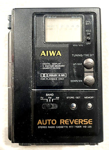 Walkman Aiwa HS-J2 Avec écouteurs HP-A30 – Pour Pièces – Radio Cassette Auto Reverse – Fabriqué Au Japon