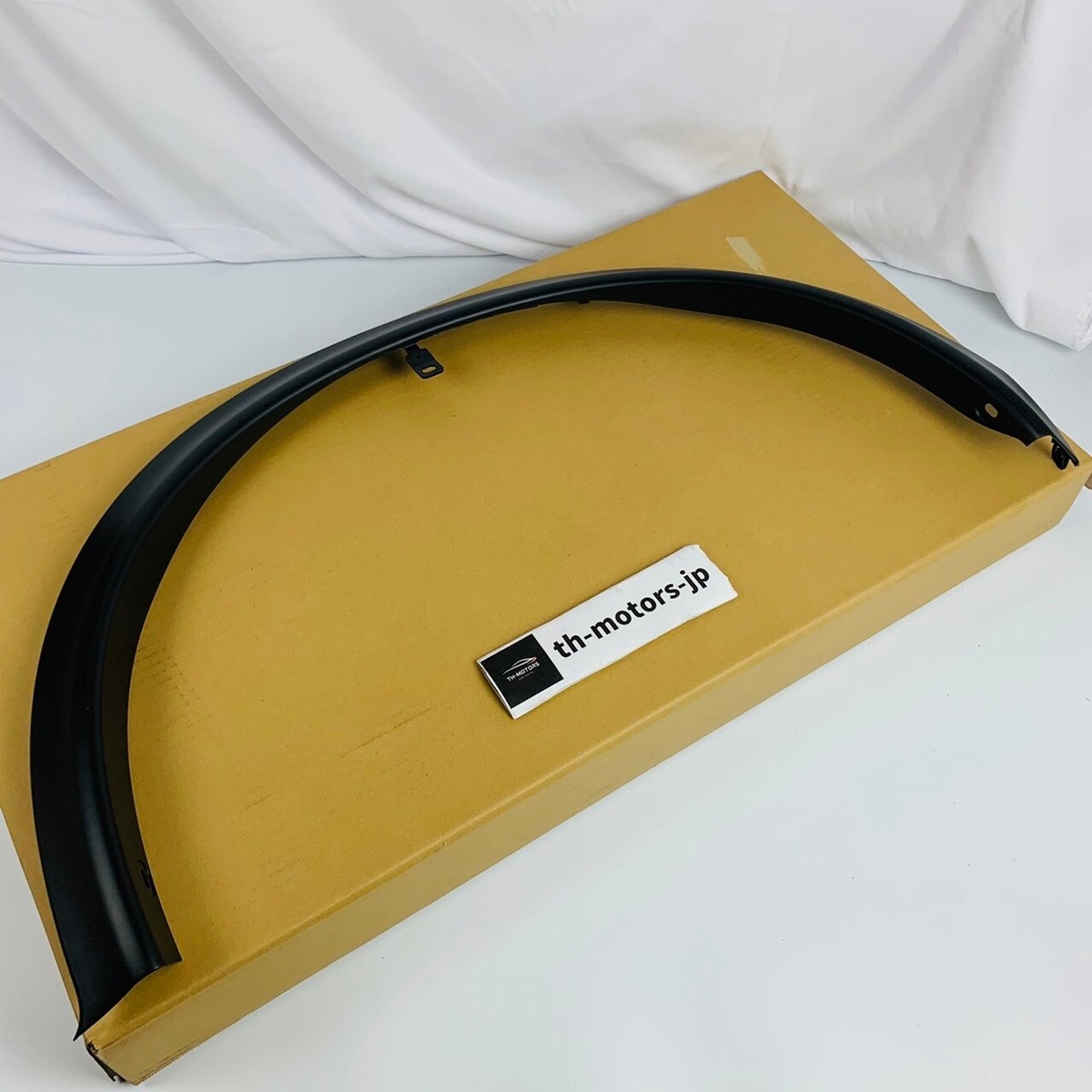 NISSAN Genuine Juke Passenger Front Fender Wheel Opening