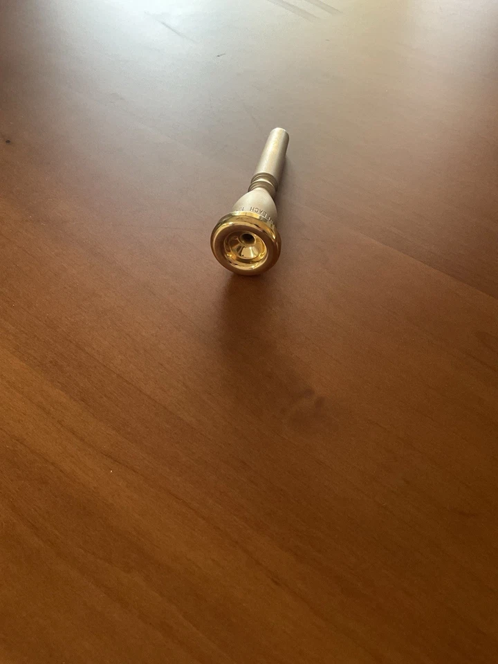 Bach Commercial Trumpet Mouthpiece 10-1/2MV Gold Plate – Lead & High Register - Image 4 of 4
