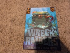 Wreck Raiders Game with Promos The Shark /  The