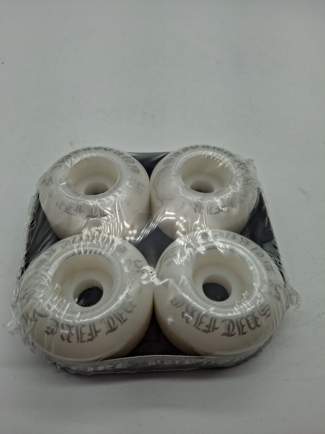 Spitfire Skateboard Wheels Burners 52mm 99DU White/Silver Bi