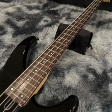 Yamaha TRBX304 Bassgitarre schwarz gebraucht Top Zustand