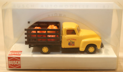 1x Busch 48220,  Chevrolet Pick up LKW Fruit Company H0, 1:87