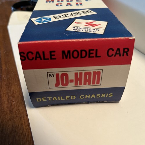 1968 Chrysler 300 Plastic Promo Friction Model By Johan 1/25 Scale Olive Green - Picture 14 of 15