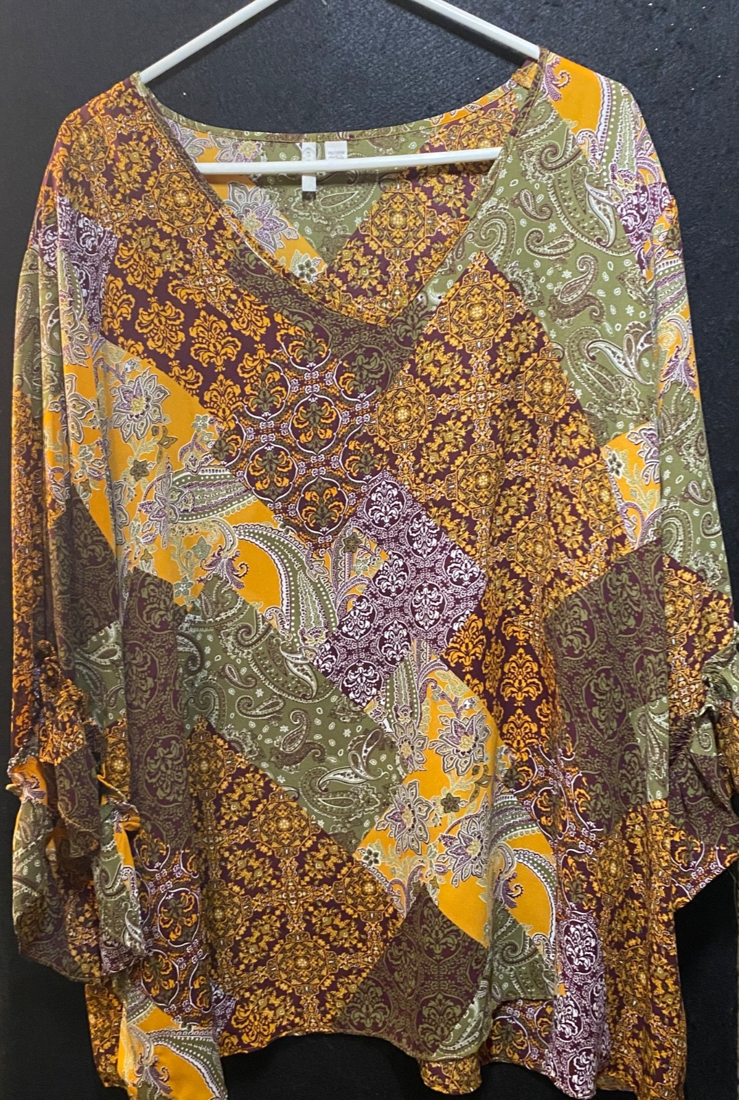 Est. 1946 Women's Size 26/28W Top With 3/4 Sleeve Ruffle-image