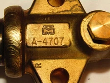 Thermo-King/Mueller - A-4707 Suction Brass Compressor Valve Assembly Discharge