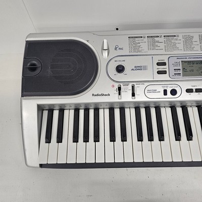 Radio Shack MIDI Lighted System Learner Keyboard 61 Keys LK-1261