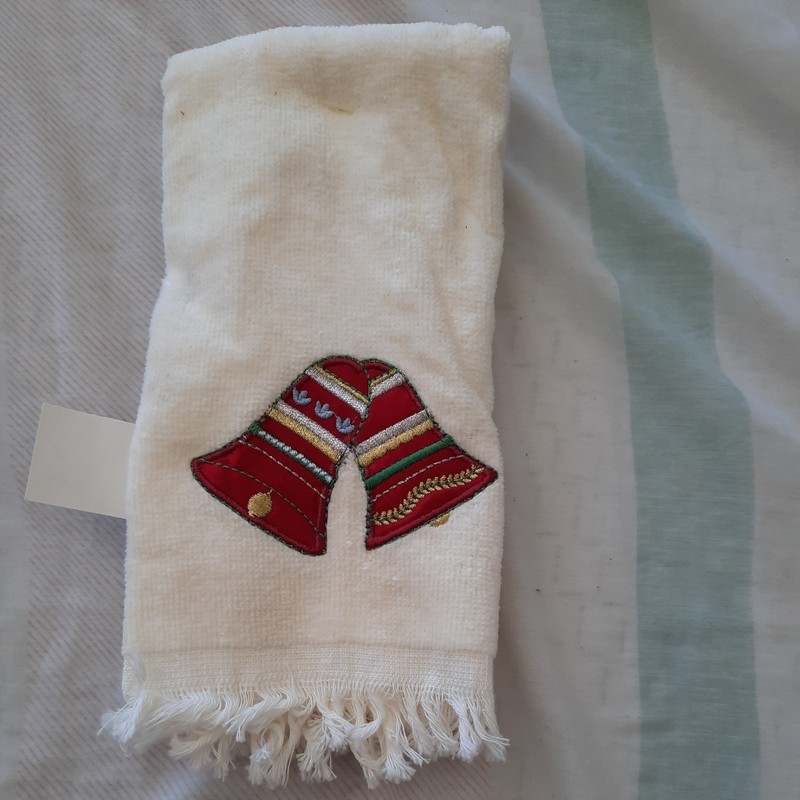 Vintage Christmas Embroidered Bells Cotton  Guest Hand Towel Kmart NWT