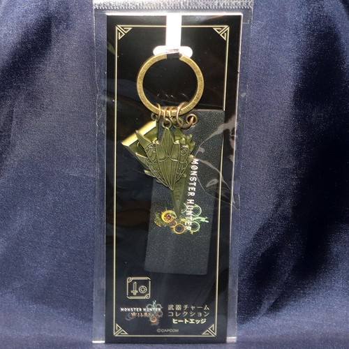 CAPCOM Monster Hunter Wilds Weapon Charm Keychain Sword Shield Heat Edge - Picture 2 of 7