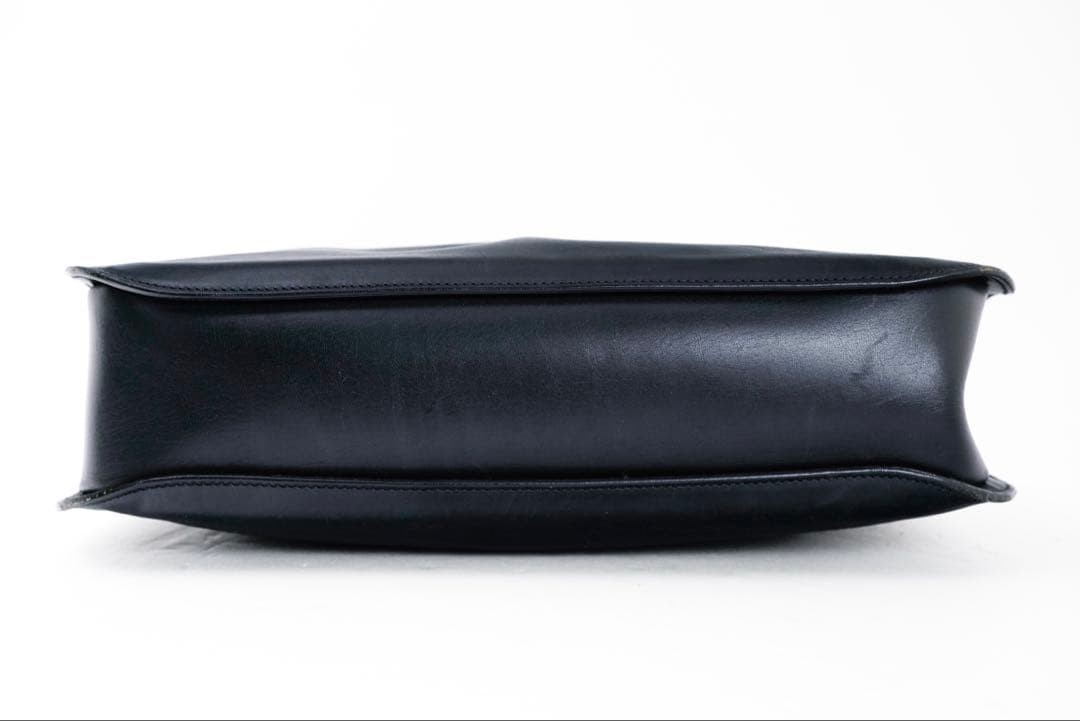 GUCCI  Tom Ford Era Shoulder Bag Magnetic Leather Black Silver Hardware Japan thumbnail 9