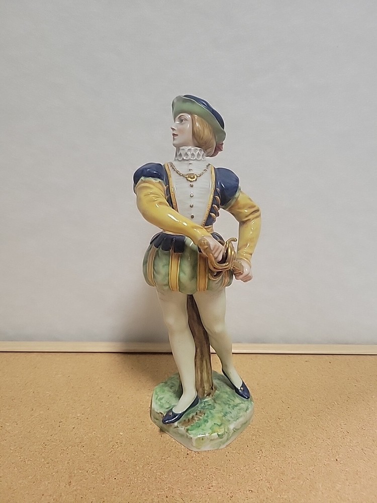 Antique Richard Ginori Capodimonte Porcelain Figure Figurine