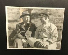 1933 Press Photo Bill Veeck Charlie Grim Chicago Cubs White Sox Vintage Rare MLB