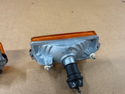 Ford Cortina mk4 Front Indicators, pair, New Genuine Ford parts, N.O.S - Picture 8 of 9