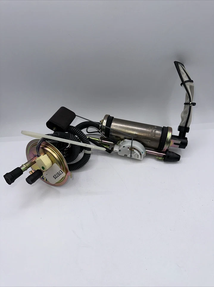 Conjunto de bomba de combustible y transmisor Airtex E7072S para Jeep Cherokee 1991, 1992, 1993 Foto 2 de 4