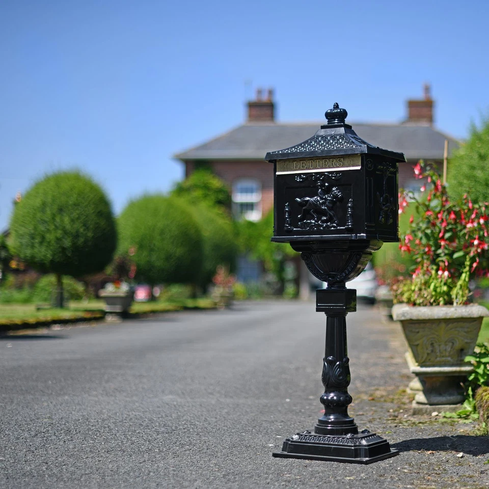 Freestanding Black Cast Aluminium Post Box with Lock - Image 2 of 4