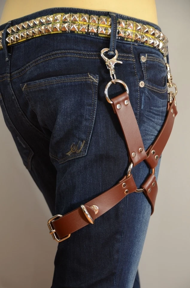 Arnés de pierna de muslo liga cuero marrón anillo tórico y hebilla Steampunk Juegos con disfraces Foto 2 de 4