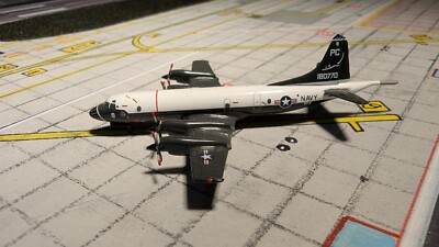 1:500  Herpa  520836  Lockheed P-3C Orion US Navy VP-9/VP-6 160770 ''Blue Sharks''