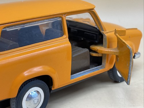 Trabant 601 SS9303 Diecast Model – Welly SunStar Orange 1:38 Scale 1989 VNM - Picture 3 of 13