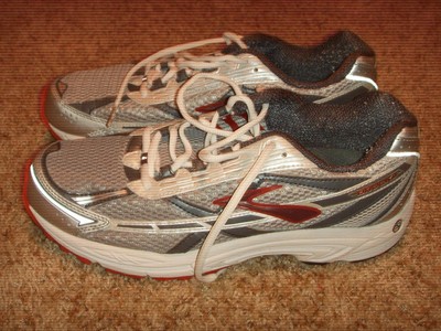 brooks dyad 5 mens 2016