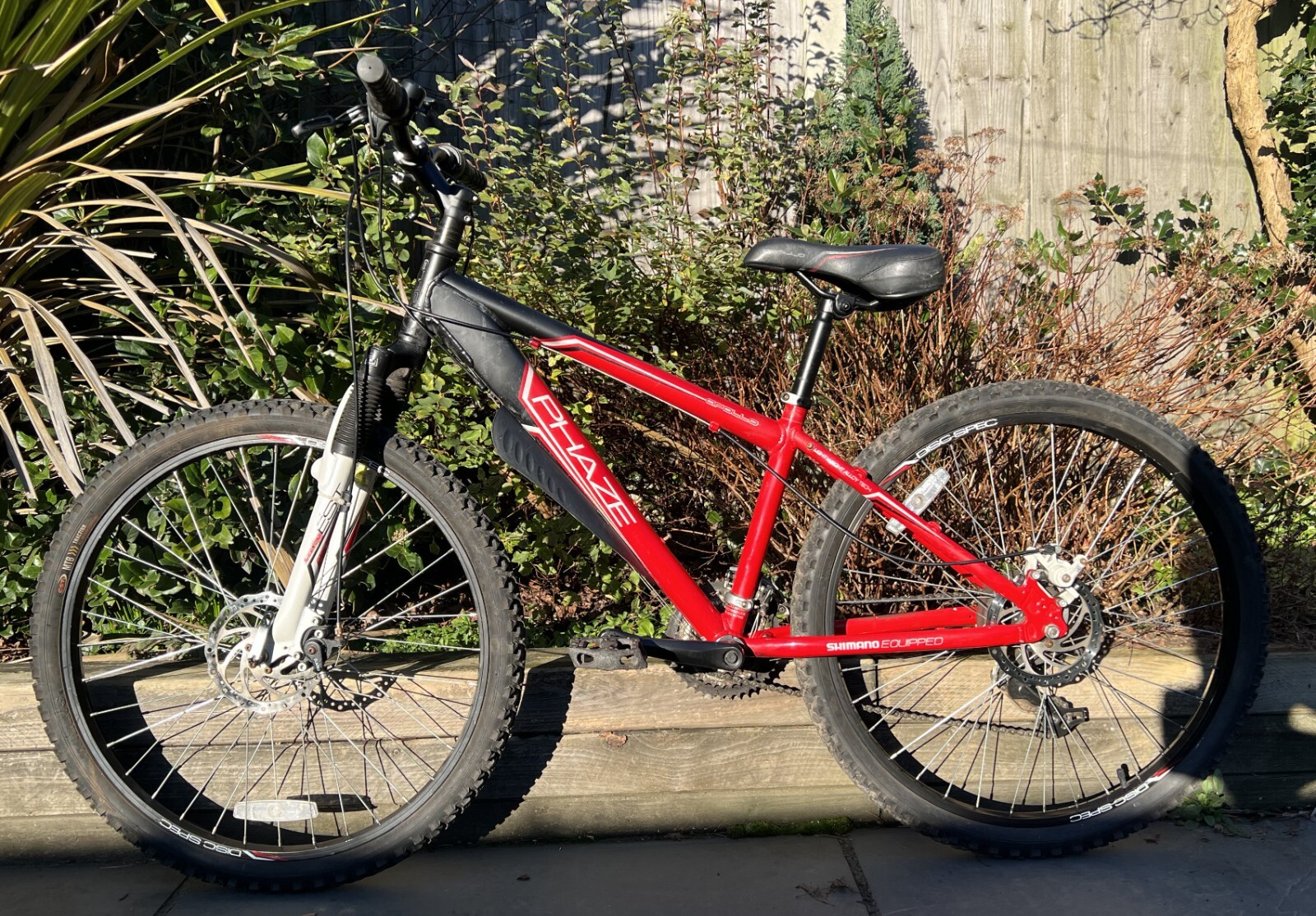 Apollo Phaze Mountain Bike 26" Wheels 14" Alloy Frame front suspension