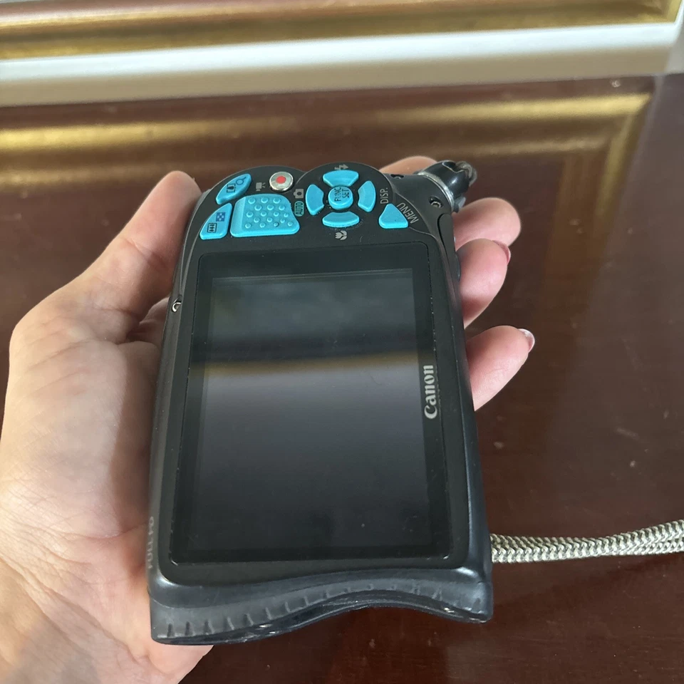 Canon PowerShot D20 12.1MP Digital Camera With Battery - image 3 of 4