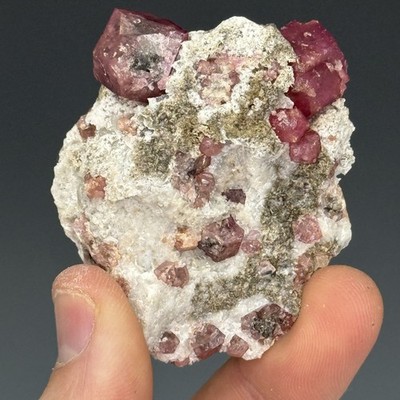 Garnet, Sierra de Cruces, Sierra Mojada Municipality, Coahuila, Mexico