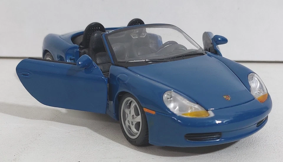 I125684 MAISTO 1/24 - Porsche Boxster - Immagine 3 di 4