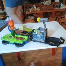 Paw Patrol, Chase s Ride N Rescue, 2-in-1 Playset Police Cruiser, W/missiles