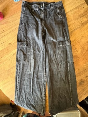 American Eagle Women s Gray Solid Cargo Jeans, Stretch Comfort Waistband Size M