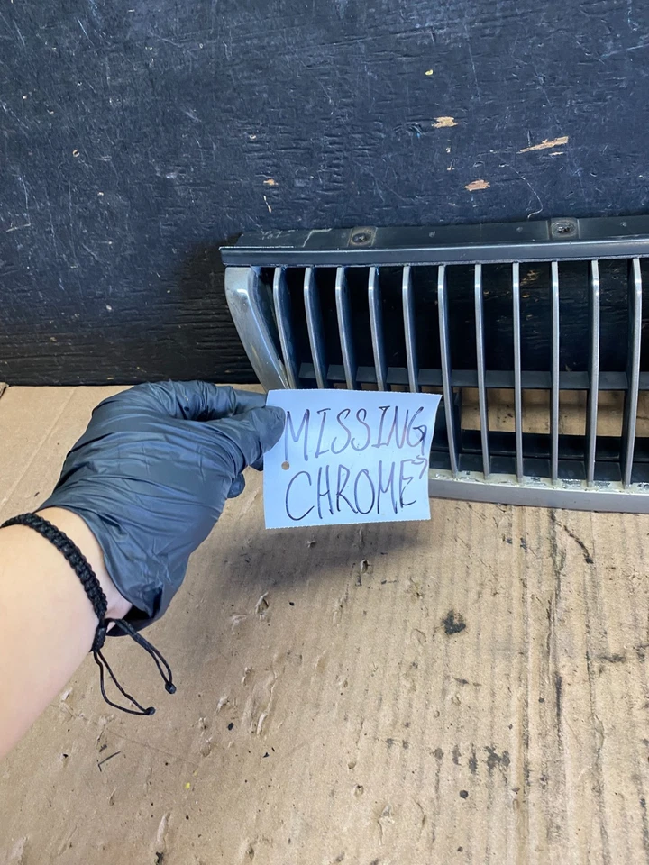 Parrilla superior delantera Mercury Cougar 1991 1992 1993 Q0374 DG Foto 4 de 4