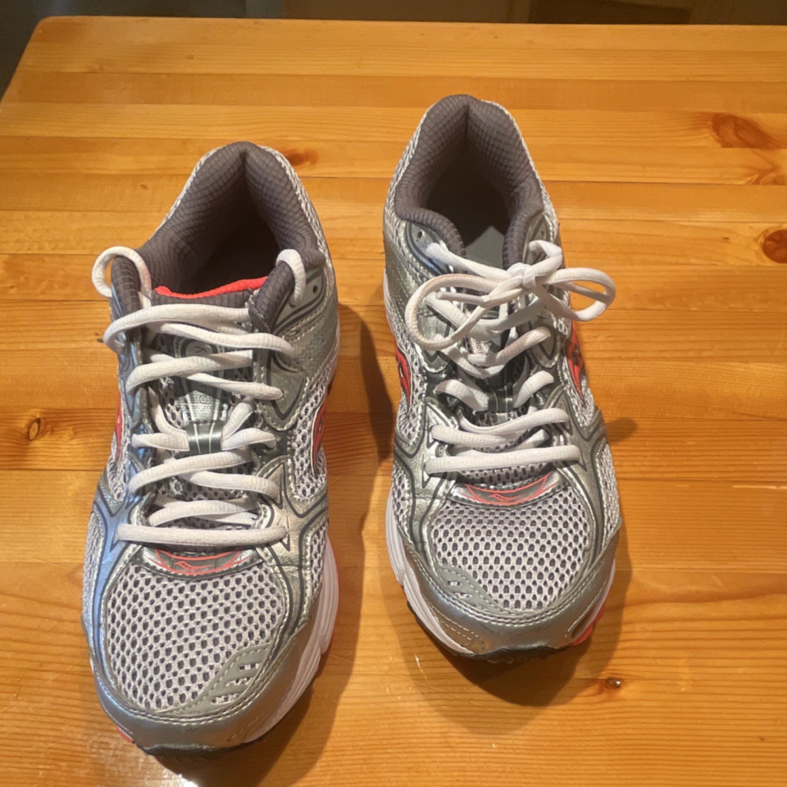 Women&rsquo;s Saucony Grid Liberate Sneaker Gray, Pink, White Me