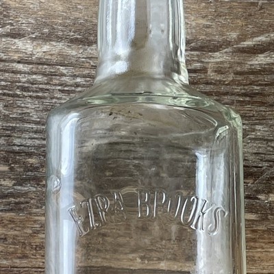 Vintage Ezra Brooks clear whiskey bottle 1933-59 *rare* ~vtg  defect 