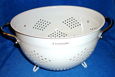 Typhoon White Metal Colander Strainer w/ Handles Sieve 9-1/4'' Wide Vintage OOP