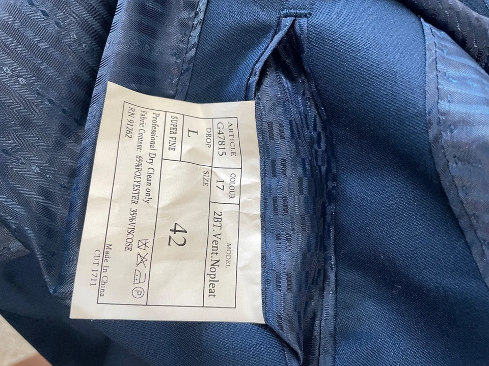 Giorgio Fiorelli Mens Navy REG FIT 2 Piece Suit 42L Jacket 42x36 Pant - Image 3 of 4