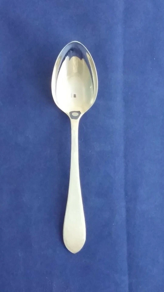 8 DEMITASAS MARTILLADAS ANTIGUAS PUNTIAGUDAS DE PLATA ESTERLINA DE CAÑA Y CARTÓN 1 OFERTA Foto 2 de 3