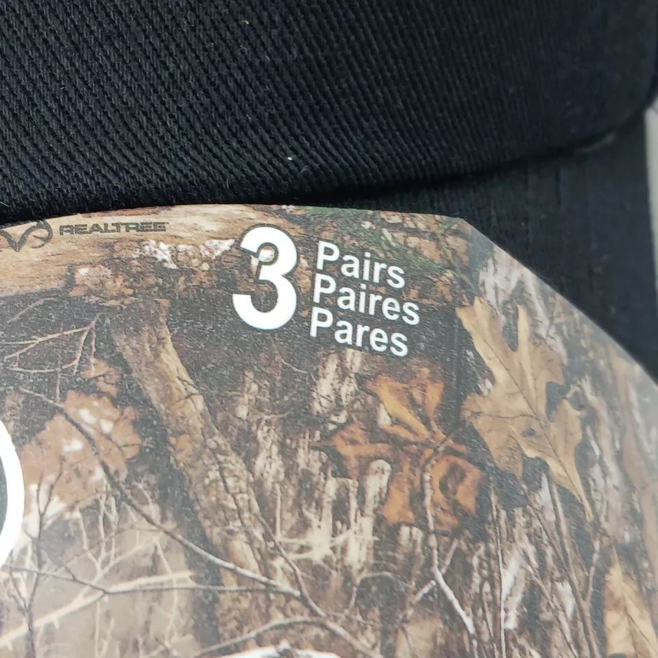 REALTREE MENS BALL CAP HAT & 3 PK CREW SOCKS SIZE 10-13 SET BLACK ORANGE NWT - Image 4 of 4