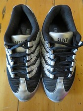 Bloch Girls Dance Sneaker Size US 5.5 FR 35 Silver Preloved excellent condition