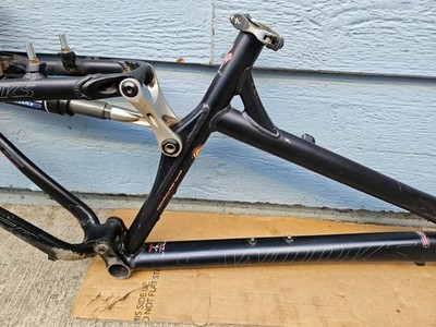 Specialized S-Works MTBフレーム　エピック FSR Specialized Epic S-Works FSR M5 Full Suspension Mountain Bike