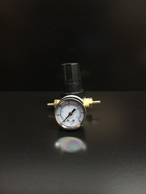 #ad Parker watts Cat No R374 02AG 1 4quot; NPT Miniature Pressure Regulator 0 25 PSIG $40.96