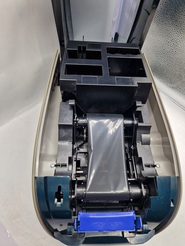 Zebra P100i Single Feed Colour ID Card Printer - Picture 7 of 12