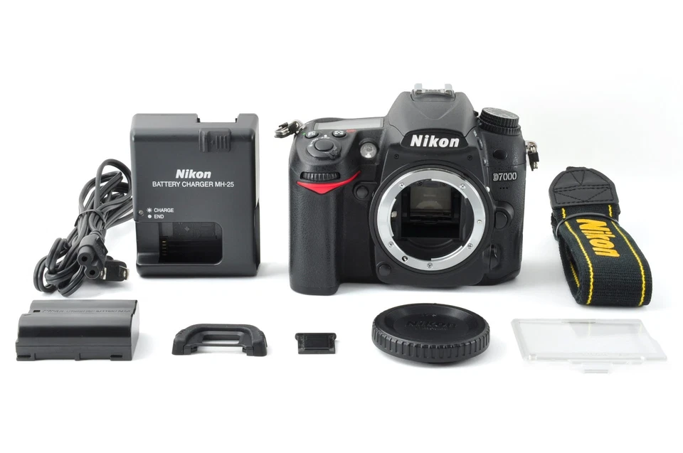 Nikon D7000 [Near MINT] 16.2MP Digital SLR Camera Body Only 10137 Shots - Image 2 of 4