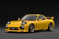 ignition model IG3946 1:18 Mazda RX-7 Speed A-Spec FD3S Gelb Modellauto