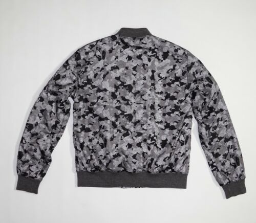 398 $ NEU John Varvatos tarnfarbene Bomberjacke Größe SMALL in Stachelrochen - Bild 11 von 12
