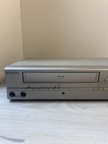 Emerson EWD2004 DVD VCR Combo Player VHS Tested And Works (No Remote) - Picture 5 of 8