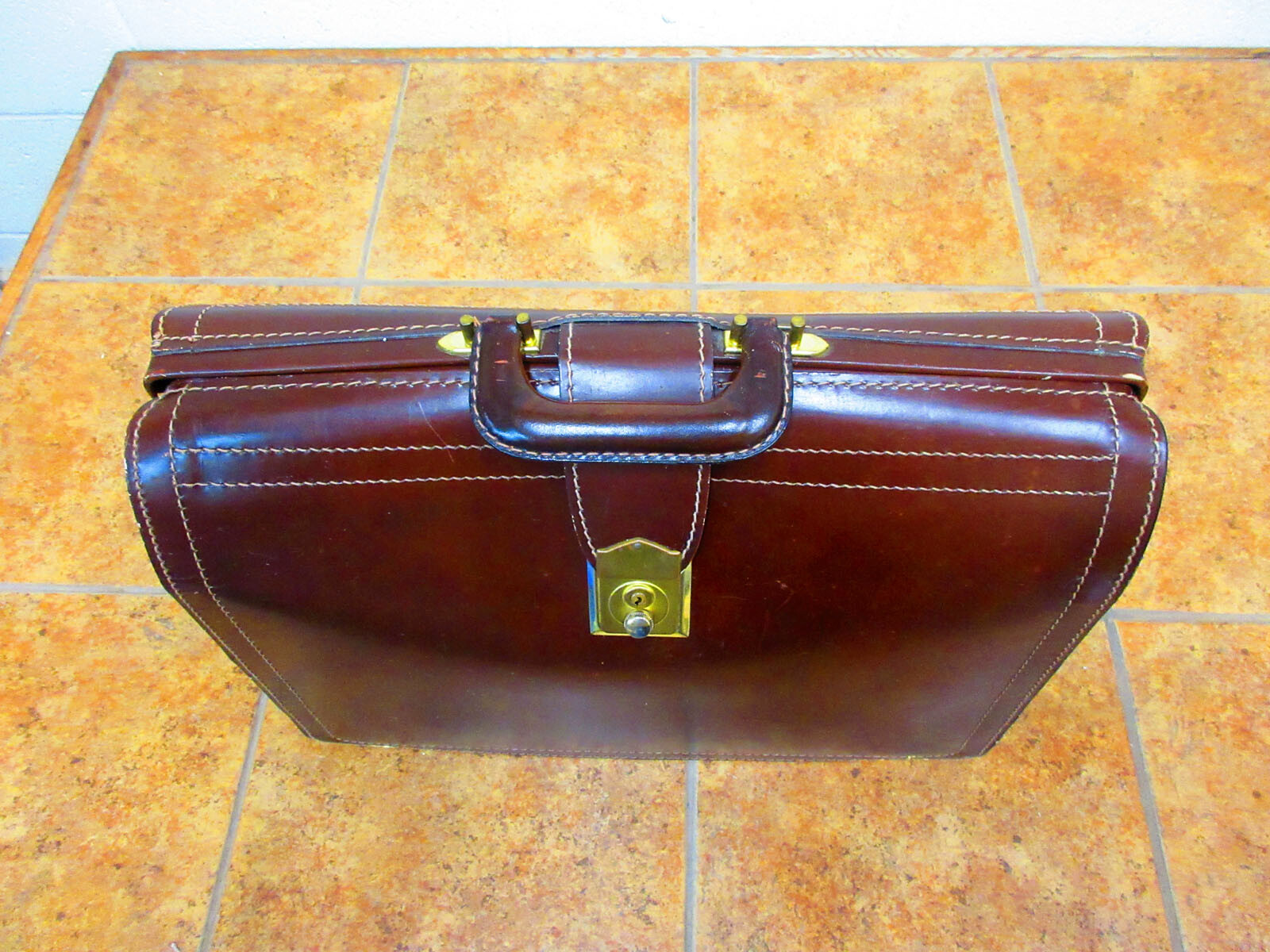Korchmar Brown LEATHER VINTAGE Attache Briefcase Lawyer Pilot Physician