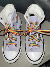 Converse kids Chuck Taylor lavendar Fashion Sneaker Size 13.5 EUC