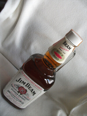 JIM BEAM-BOURBON WHISKEY--grosse flasche