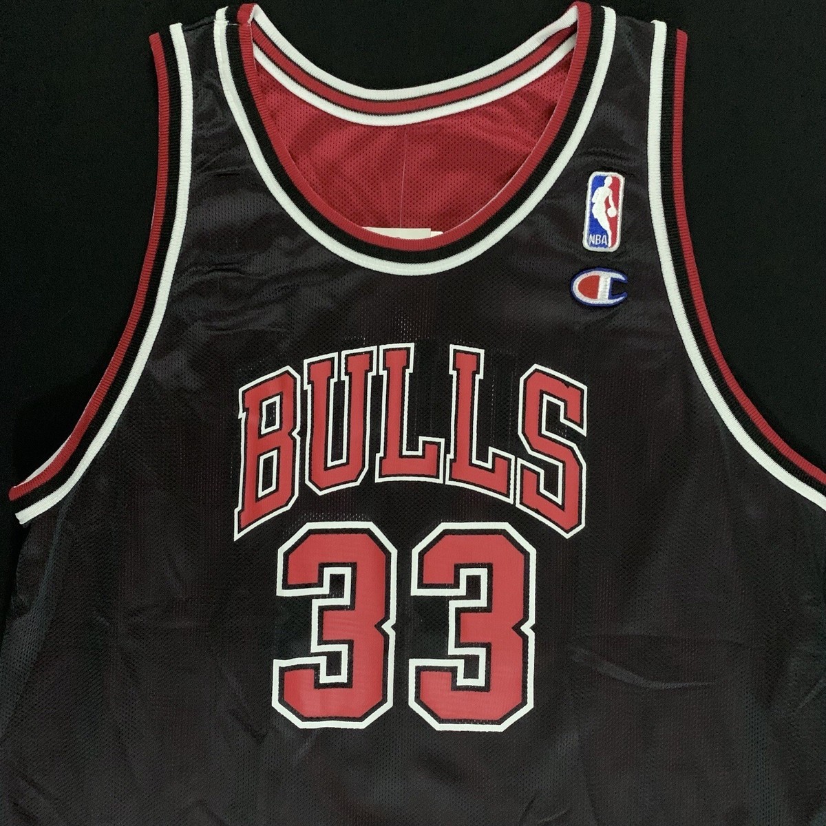 NWT Champion Scottie Pippen Chicago Bulls #33 Black / Red NWT Champion Scottie Pippen Chicago Bulls #33 Black / Red