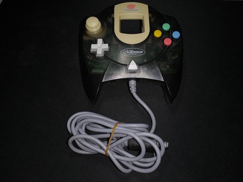 Controlador oficial FABRICANTE DE EQUIPOS ORIGINALES Sega Dreamcast Millennium 2000 negro humo sin usar leer - Imagen 3 de 5